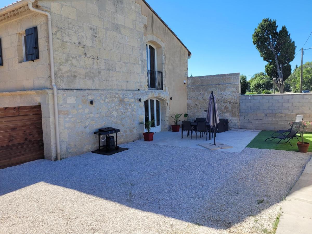 Appartement Dans Mas Provencal Арль Екстер'єр фото